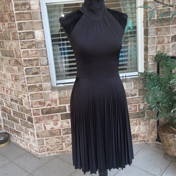 SOPRANO, Halter Neck Party Dress - Picture 6 of 10